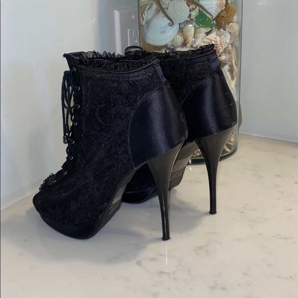 Bakers Booties - Picture 3 of 7